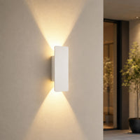 Minimalist LED Outdoor Wall Light — Slim Aluminium Bar, IP65