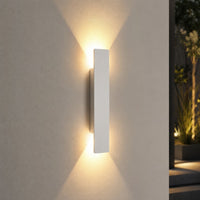 Minimalist LED Outdoor Wall Light — Slim Aluminium Bar, IP65