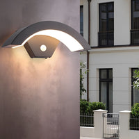 CurvaBlack | Stylish Modern Outdoor Wall Lantern Sconce Light 11