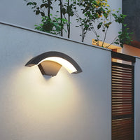 CurvaBlack | Stylish Modern Outdoor Wall Lantern Sconce Light 8