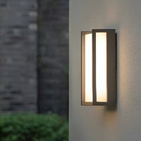 Geometra | Modern Sleek Black Outdoor Wall Sconce Light Fixture 1
